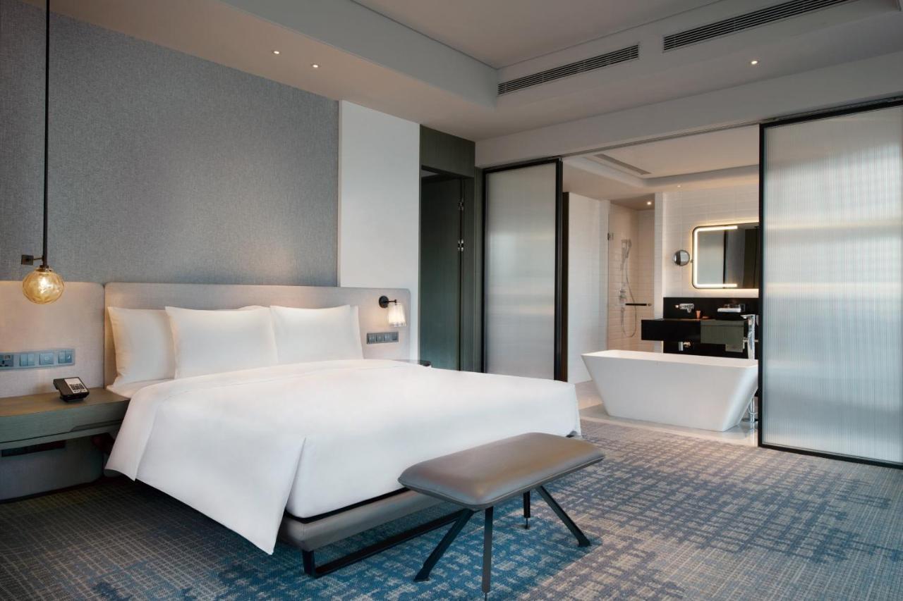 Crowne Plaza Shenzhen World Exhibition And Convention Center, An Ihg Hotel Bagian luar foto